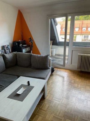 Zentral gelegene 1 Zi. Wohnung mit Balkon nach Absprache zu vermieten