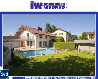 ***Brannenburg*** Geschmackvolle DHH mit Garten, Pool, Garage und guter Anbindung***