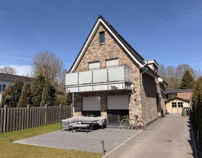 Jetzt einziehen und genießen: Modernes EFH mit Garten und Balkon in Oldenburg-Kreyenbrück