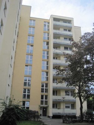 Renovierte Wohnung sucht Mieter! Großzügige 3-Zimmer-Wohnung mit Balkon!