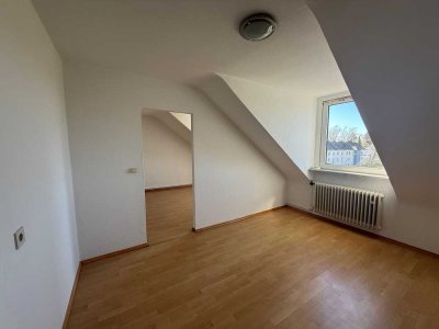 Helle 2-Zimmer-Dachgeschosswohnung