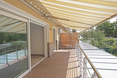 93m² 3 Zimmer Wohnung und Balkon/ Markise im 1.OG hell/ modern und energetisch klug ausgestattet