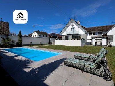 Luxuriöses Wohnen in Neuried – Haus mit Pool, Sauna & Gartenparadies!