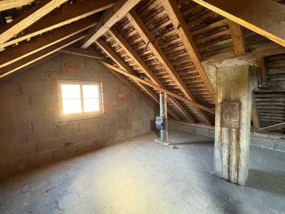 Sanierungsprojekt - Einfamilienhaus mit herrlichem Ausblick