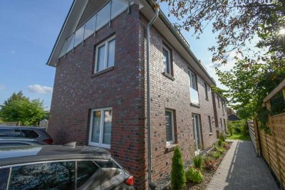 5747 - Schöne Dachgeschosswohnung mit Loggia in Bürgerfelde!