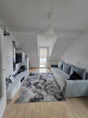 Helle 2,5-Zimmer-Wohnung mit Einbauküche in Frankfurt - Höchst