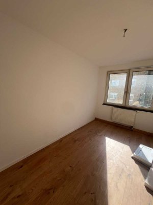 Frisch renovierte 2 -Zimmer Wohnung in Aachener-Innenstadt