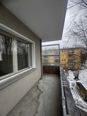 ++SCHNELL EINZIEHEN++ 1-Raum Wohnung mit Schlafnische und Balkon