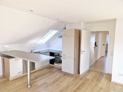 Freundliche 3-Zimmer-Dachgeschosswohnung in Bergtheim