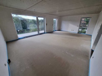 Geschmackvolle 4-Zimmer-Obergeschosswohnung mit gehobener Innenausstattung und Balkon