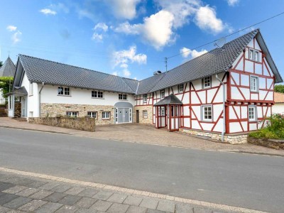 Einzigartiger Winkelhof für die ganze Familie in Ohlerath