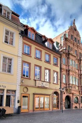 Charmante Maisonette Wohnung, in gepflegtem Denkmalanwesen, im Herzen der Heidelberger Altstadt