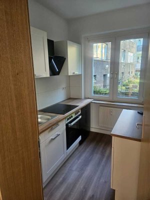 Frisch sanierte Wohnung mit Spül- & Waschmaschine für eine WG