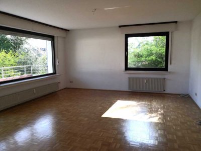 Schöne 4-Zimmerwohnung mit Loggia im Fleyer-Viertel
