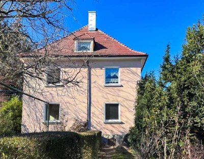 Ein- bis Zweifamilienhaus in bester Lage am Leutewitzer Park