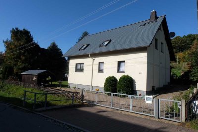 Einfamilien haus mit Einliegerwohnung in Scheibenberg mit großem Grundstück in naturnaher Wohnlage.