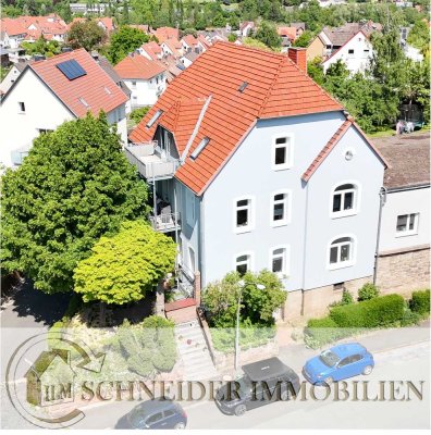 Tolle renovierte 5 Zimmer Dachgeschosswohnung inkl. Einbauküche, historisches saniertes Gebäude, 4 P