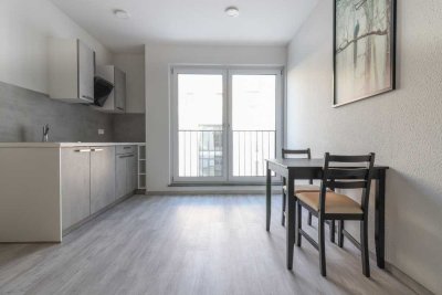 Lichtdurchflutete Komfortwohnung mit Einbauküche *Teil-Möbliert*