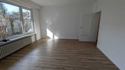 Helle 1-Zimmer-Souterrain-Wohnung mit Terrasse & Garten in Schwachhausen