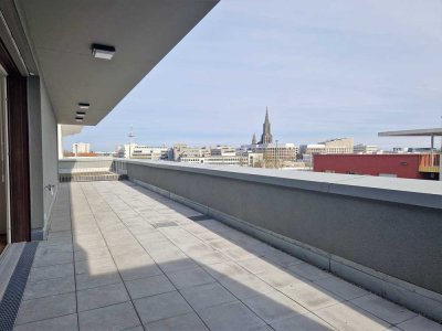 Neubau-Penthouse-Wohnung im Ulmer Stadtzentrum zur Miete!