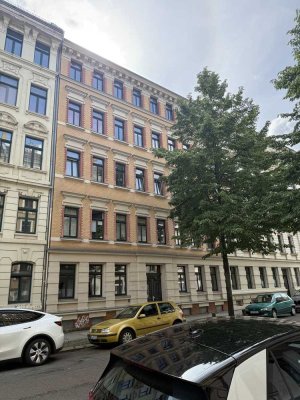 Frisch Sanierte 2 Zimmer Wohung mit EBK