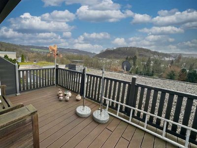 / Diese Fernsicht wartet auf Sie! - Einfamilienhaus mit Dachterrasse auf dem Schreppenberg!