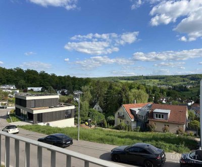4 Zimmer-Wohnung mit Süd-Loggia und Terrasse mit Garten