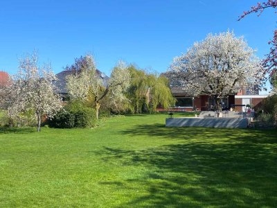 Einfamilienhaus mit hochwertiger Ausstattung, beheiztem Pool, Aussendusche und Sauna