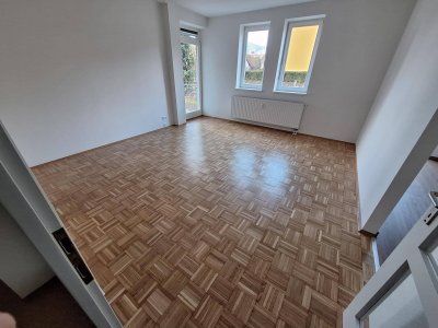 wunderschöne, sanierte 4-Zimmer-Wohnung