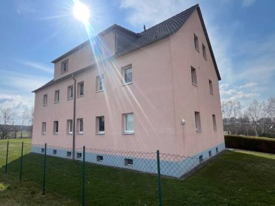 top sanierte 1 Raumwohnung mit Einbauküche in ruhigem Haus mit toller Aussicht
