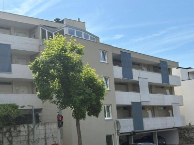 Perfekte Anlegerwohnung mit Balkon und Carport