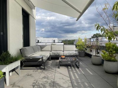 Moderne 3-Raum-Penthouse-Wohnung mit Einbauküche, Einbaumöbeln und großer Dachterrasse in Südlage