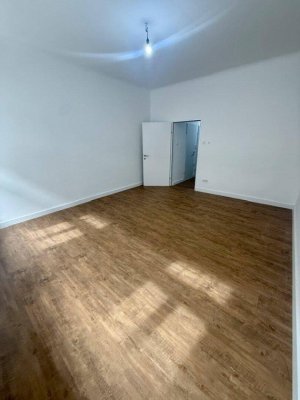 1150, sanierte 1-Zimmer Wohnung in saniertem Jugendstilhaus