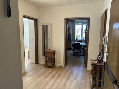 Westend - Sehr großzügige 2-Zimmer Wohnung mit Wohnküche - möbliert - sofort frei!