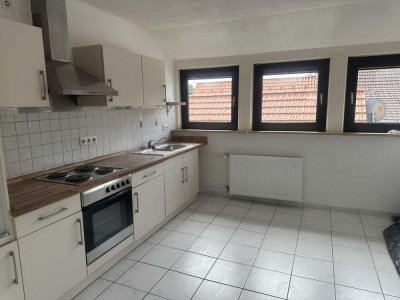 4 Zimmer DG Wohnung in Jühnde