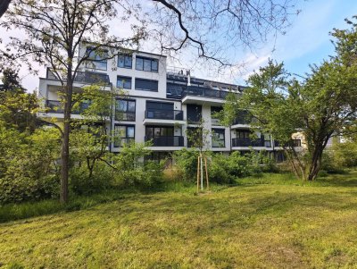 Ein Wohngenuss im Dachgeschoss - 4 Zimmer mit Terrasse - Großzügige Wohnküche - Klimaanlage - Marchfeldkanal in der Nähe - Eigengrund