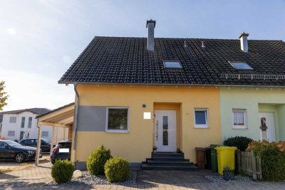 Topgepflegte 5-Zimmer-Doppelhaushälfte mit geh. Innenausstattung und EBK in Villingen-Schwenningen
