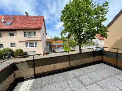 Balkon und Terrasse in 3-Zimmer-Wohnung inkl. EBK in Waiblingen-Hegnach