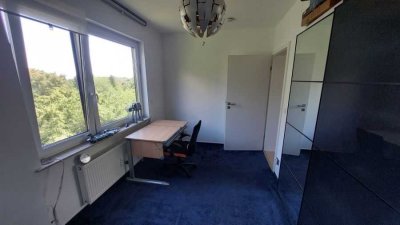 Provisionsfrei* Sanierte 3-Zimmer-Wohnung m. großem Balkon & Garage in Frankfurt Oberrad *NEUER PREI