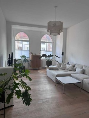 Schöne 4-Zimmer Wohnung mit Balkon im 2. OG in Hannovers Südstadt