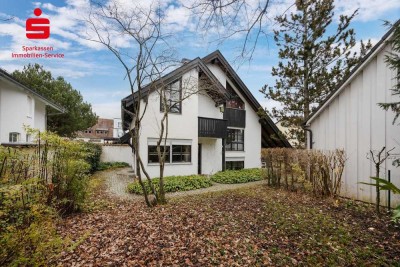 Architektonisches Split-Level-Domizil mit Kamin, Galerie und Sauna