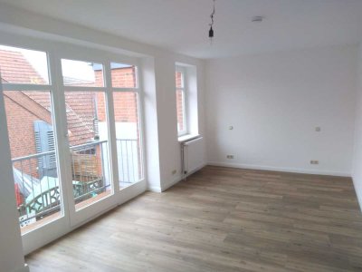 ** 2 Zi-Wohnung mit Einbauküche ab 01.01.2026 zu vermieten**