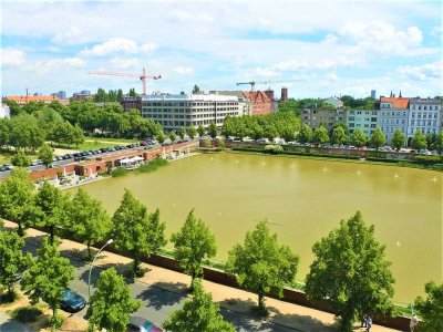 PENTHOUSE + PLATZLAGE MIT SEEBLICK AM ENGELBECKEN + 3 TERRASSEN + 7. OG / LIFT + GARTEN + TG-PLÄTZE