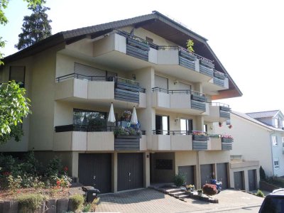Pforzheim-West, Großzügige 3 Zi.-Wohnung in schöner Lage