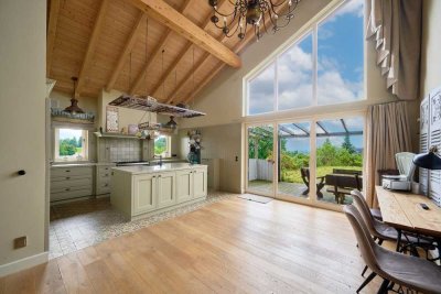 Architektenhaus mit zwei Wohneinheiten: Wochenenddomizil oder fester Wohnsitz in Marienheide