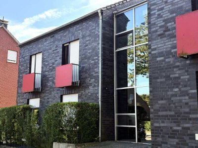 Moderne Dachgeschosswohnung mit Balkon, Stellplatz & Tageslichtbad – ideal für Singles oder Paare!