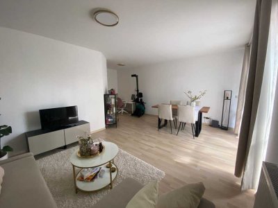 Moderne und helle Wohnung mit Balkon in Bremen Lesum