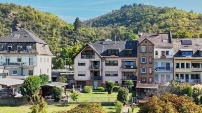 Gemütliche Dachgeschosswohnung in gepflegter Wohnanlage mit phantastischen Rheinblick in Braubach
