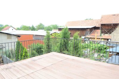 Neupotz: 5-Zi. Maisonette mit großem Balkon in ruhiger Lage