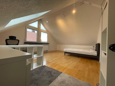 3-er Maisonett - WG mit Balkon in zentraler Lage in Zuffenhausen
